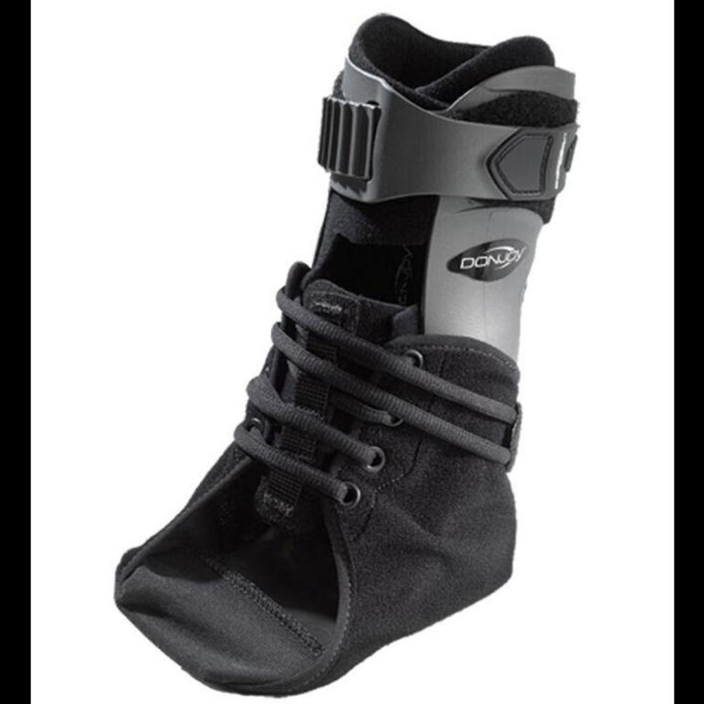 DONJOY VELOCITY ES STANDARD RIGHT MEDIUM BLACK BRACE 11-1494-3-06000